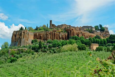 troie orvieto|Orvieto — Wikipédia